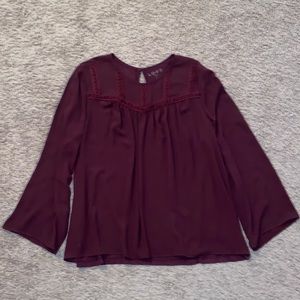 Size L Maroon Loft Top